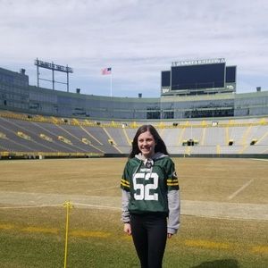 Meet your Posher, Emily